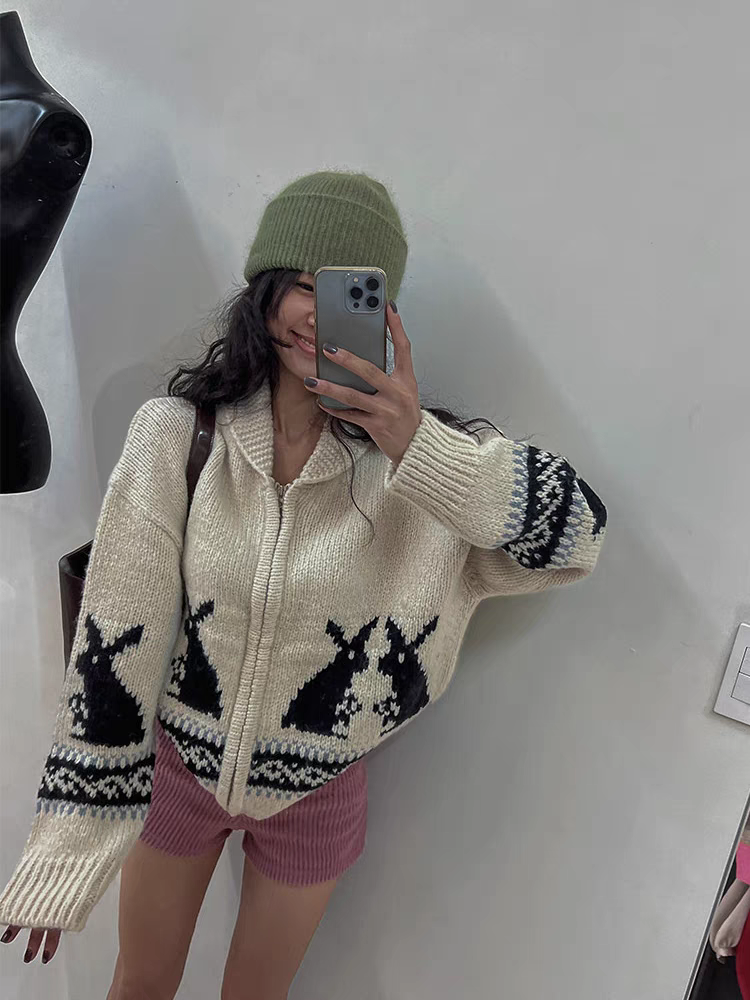 2023 Autumn and Winter Retro Jacquard Lazy Sweater