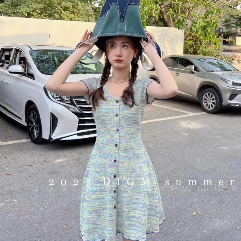 2023夏季新款法式條紋連衣裙女夏復古收腰顯瘦修身短款針織短裙