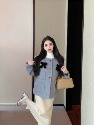 Real shot!  Socialite style small fragrant bow soft and waxy loose cotton woolen jacket top