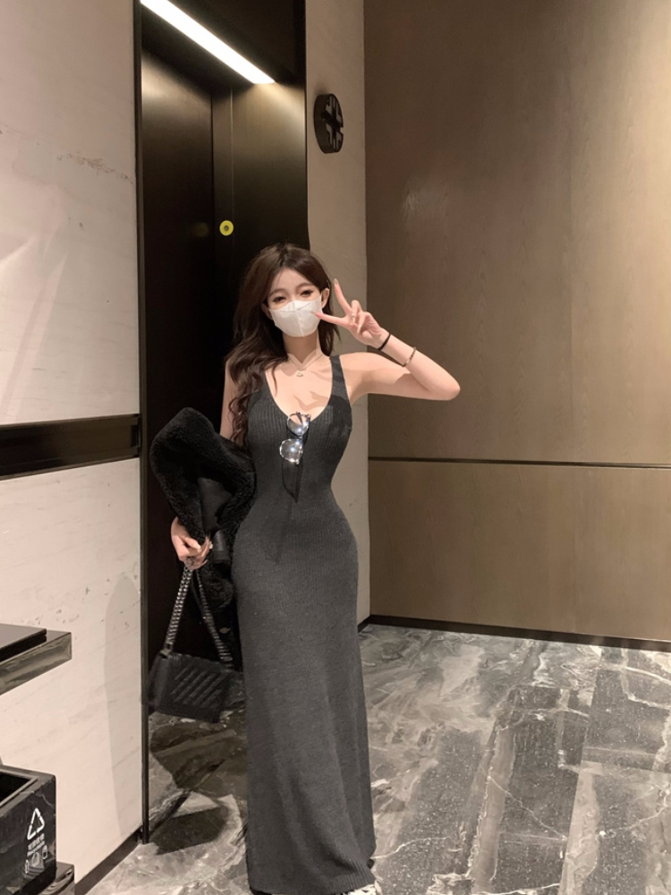 Actual shot of new autumn and winter slim slim long skirt with waist knitted suspender and inner dress