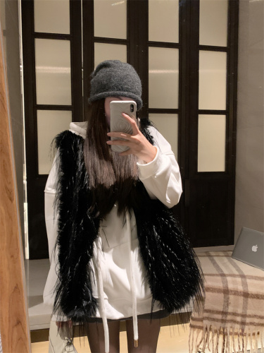 Real shot of fashionable and eco-friendly fur vest, thickened and versatile + thick rope hooded sweatshirt, thickened with velvet