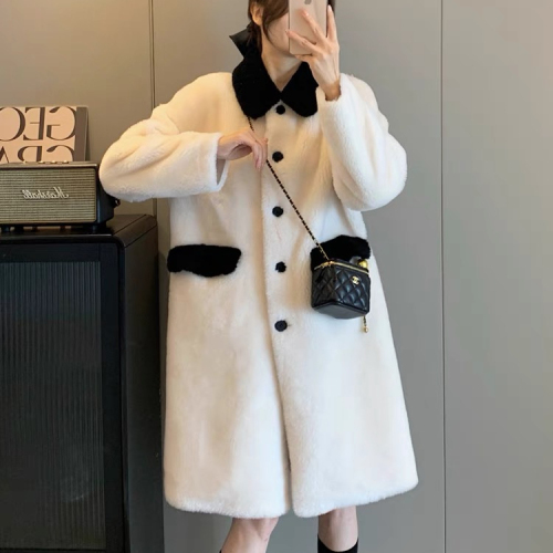 Black and white small fragrance contrasting color sherpa jacket women's mid-length Korean style versatile style