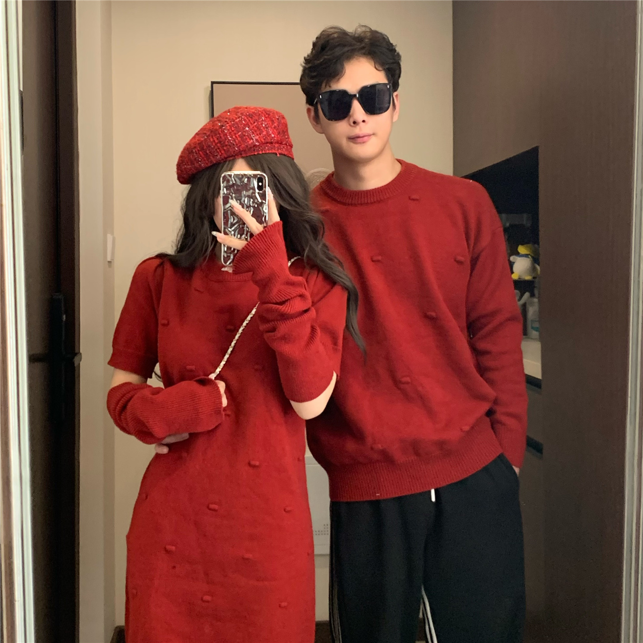 Actual shot#shipping#New Year's couple outfit, red sweater skirt, knitted dress underneath