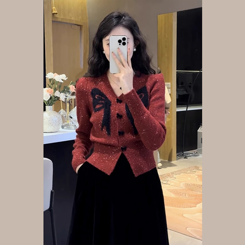 Pink bow v-neck sweater for women autumn and winter 2023 new style small fragrant Christmas red top