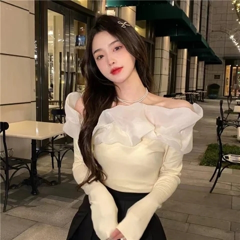 4 French high-end one-shoulder off-shoulder sexy pure lust style long-sleeved sweater for women autumn tops