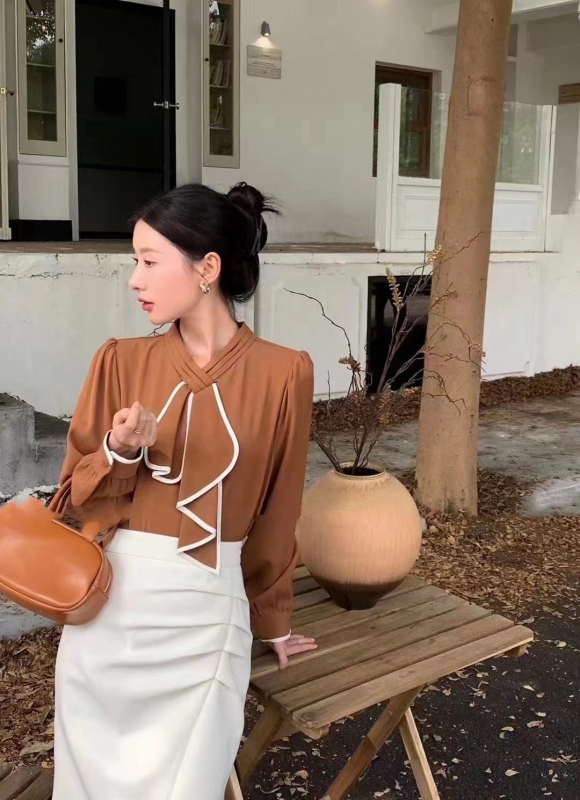 法式知性優雅新款飄帶撞色緞面長袖襯衫女氣質V領上衣春秋高級感