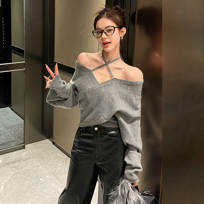 Halterneck off-shoulder sweater sweater for women autumn and winter 2023 new pure lust hot girl one-shoulder top with niche design