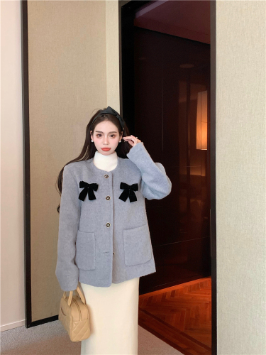 Real shot!  Socialite style small fragrant bow soft and waxy loose cotton woolen jacket top