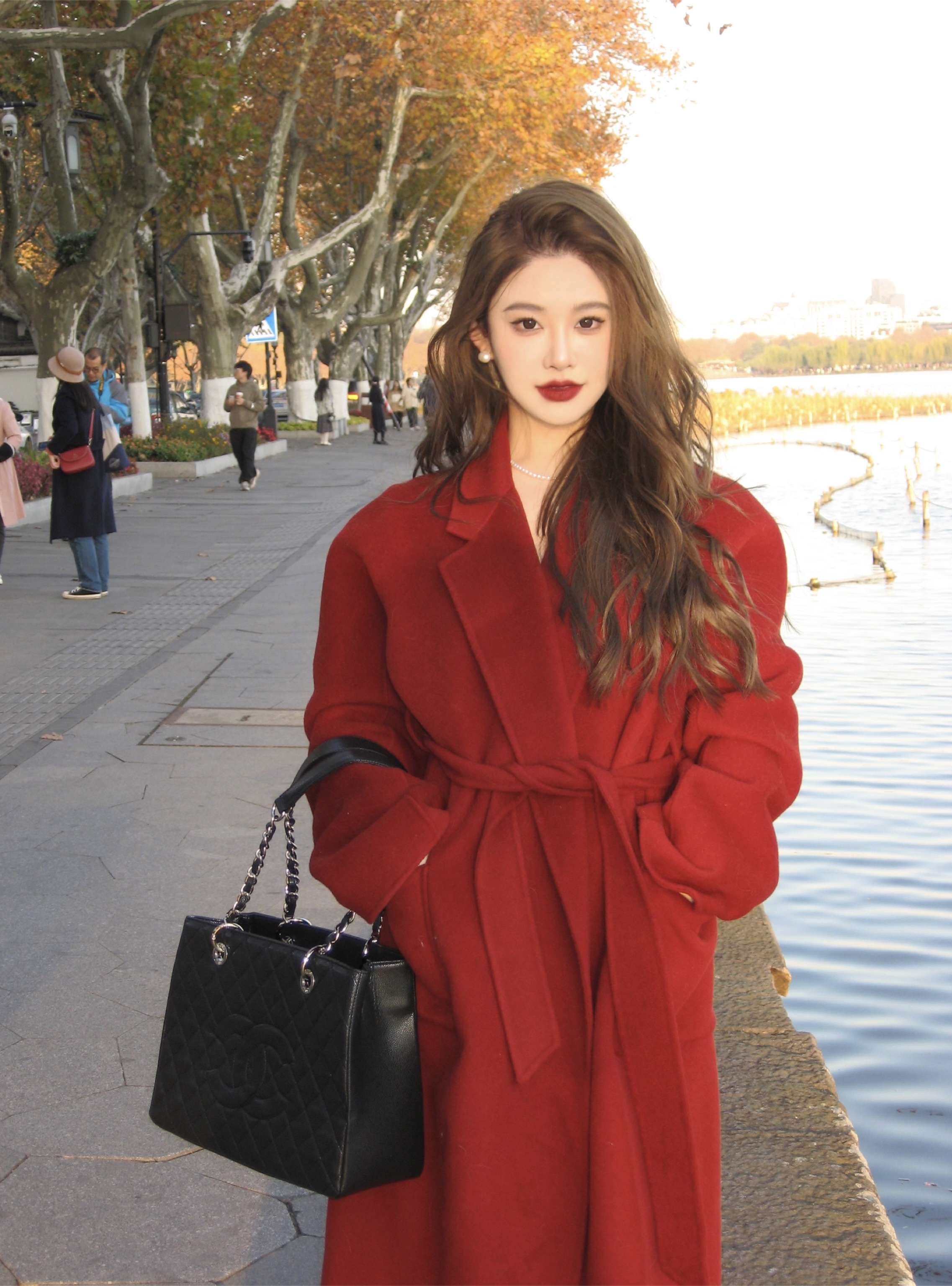 Actual shot of New Year's outfit shirt, retro red woolen woolen luxury mid-length coat for women