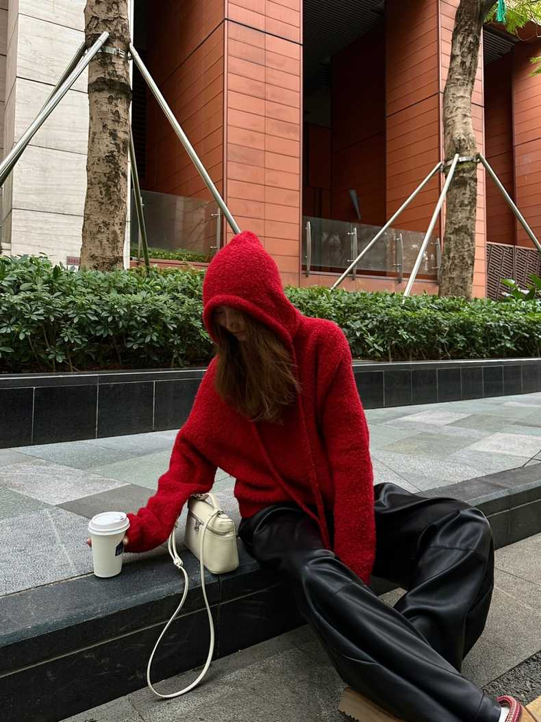 韓版慵懶復古高級感軟糯紅色連帽毛衣女秋冬寬鬆長袖上衣
