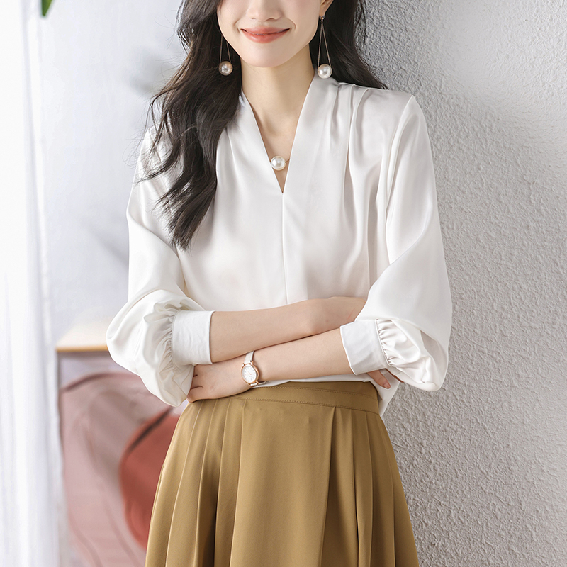 實拍2024春季氣質襯衫女簡約長袖高端雪紡衫上衣加珍珠吊墜