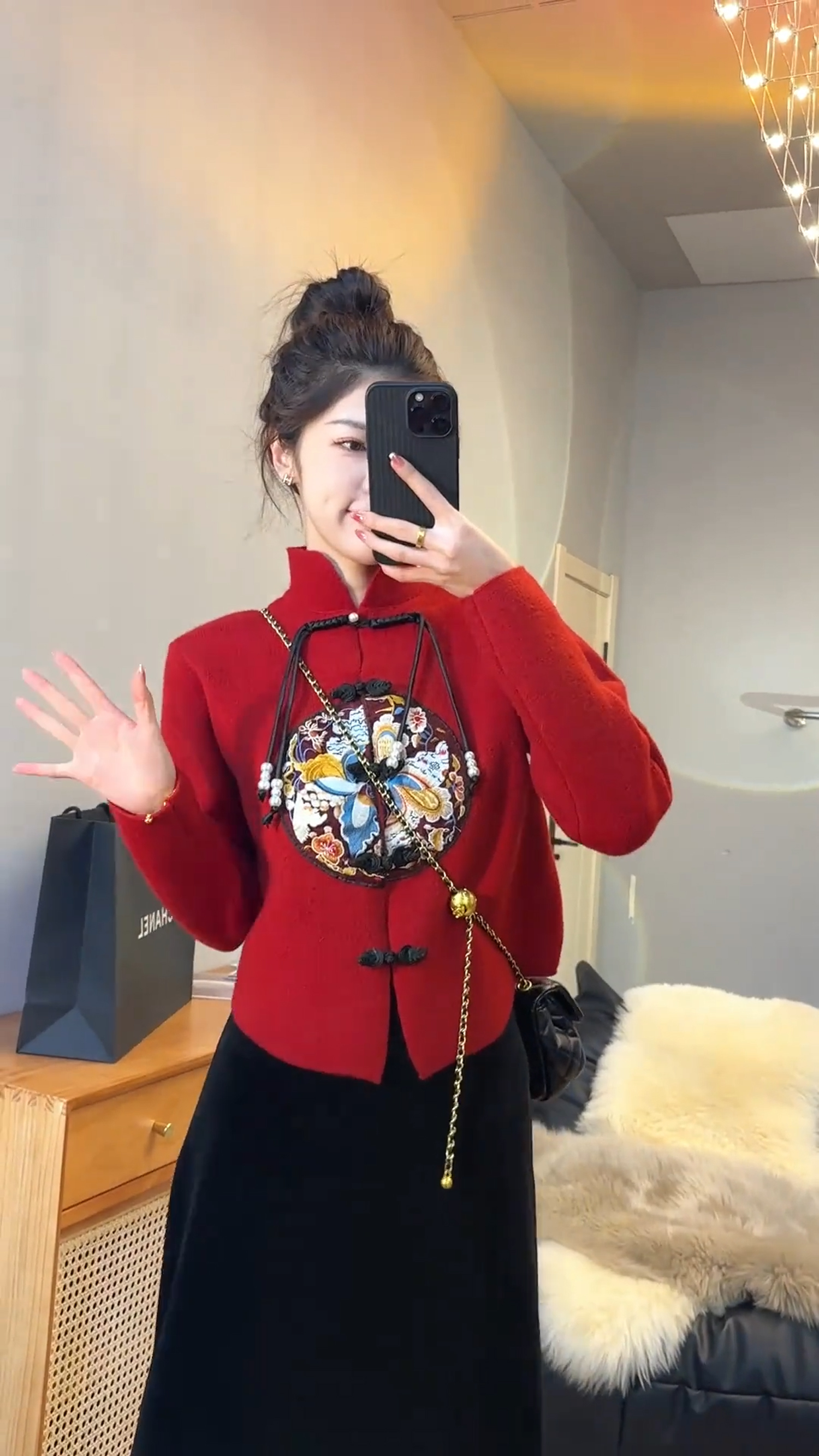 設計感新中式盤扣重工刺繡紅色毛衣女小眾設計感長袖針織開衫