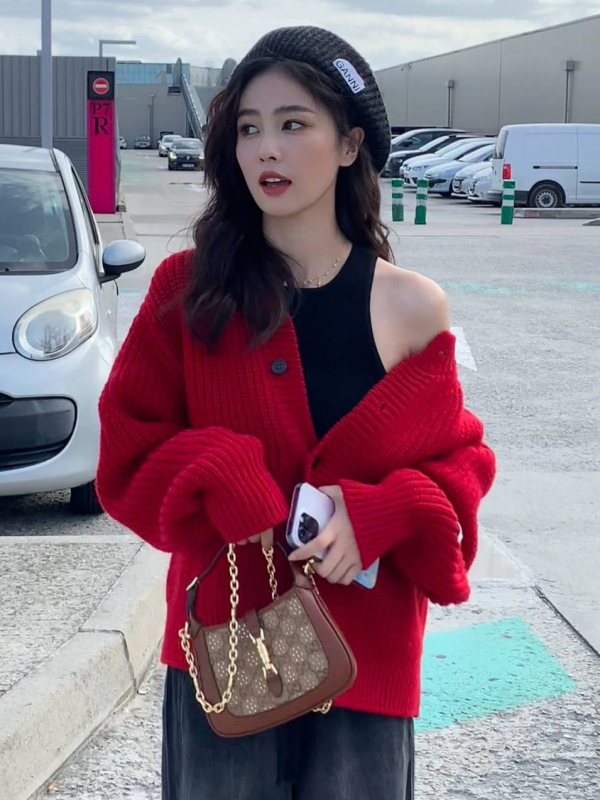 法式慵懶風紅色圓領長袖針織開衫毛衣外套上衣女