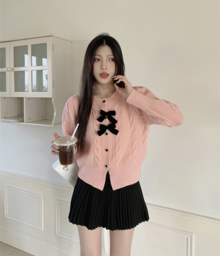 Actual shot of new autumn and winter style small fragrant bow twist sweater long-sleeved knitted cardigan women's jacket + skirt