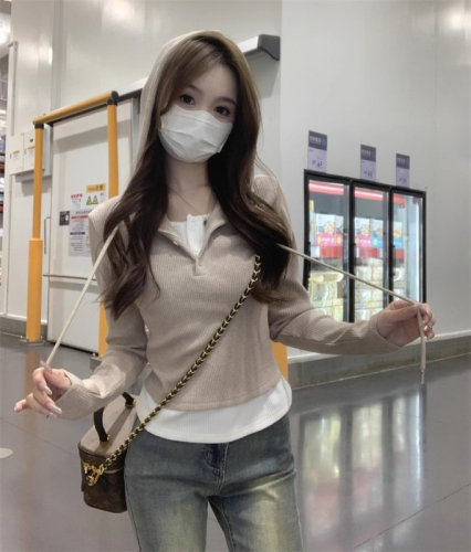 Original version, well-made, color-blocked faux two-piece hoodie with drawstring for women's winter slim-fit short top for petite figures