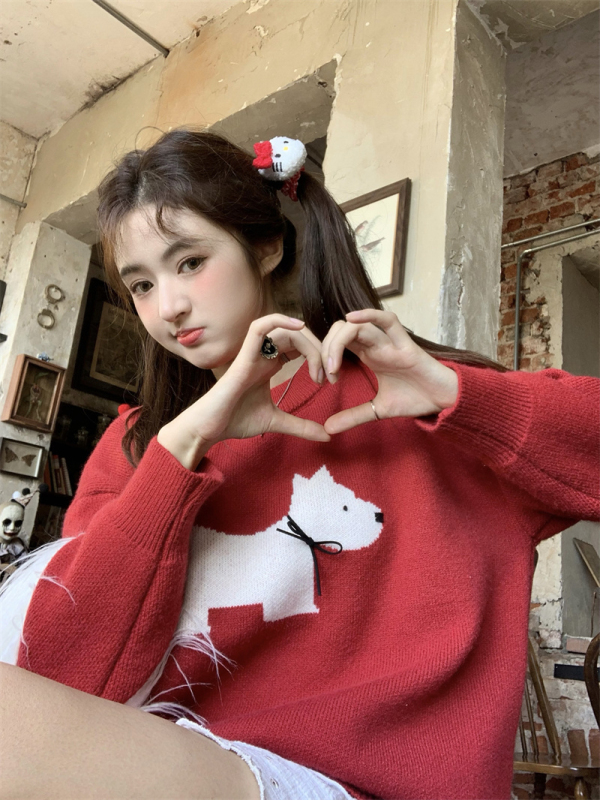 Gentle wind fufu puppy sweater for women autumn and winter new niche design soft waxy round neck knitted inner top