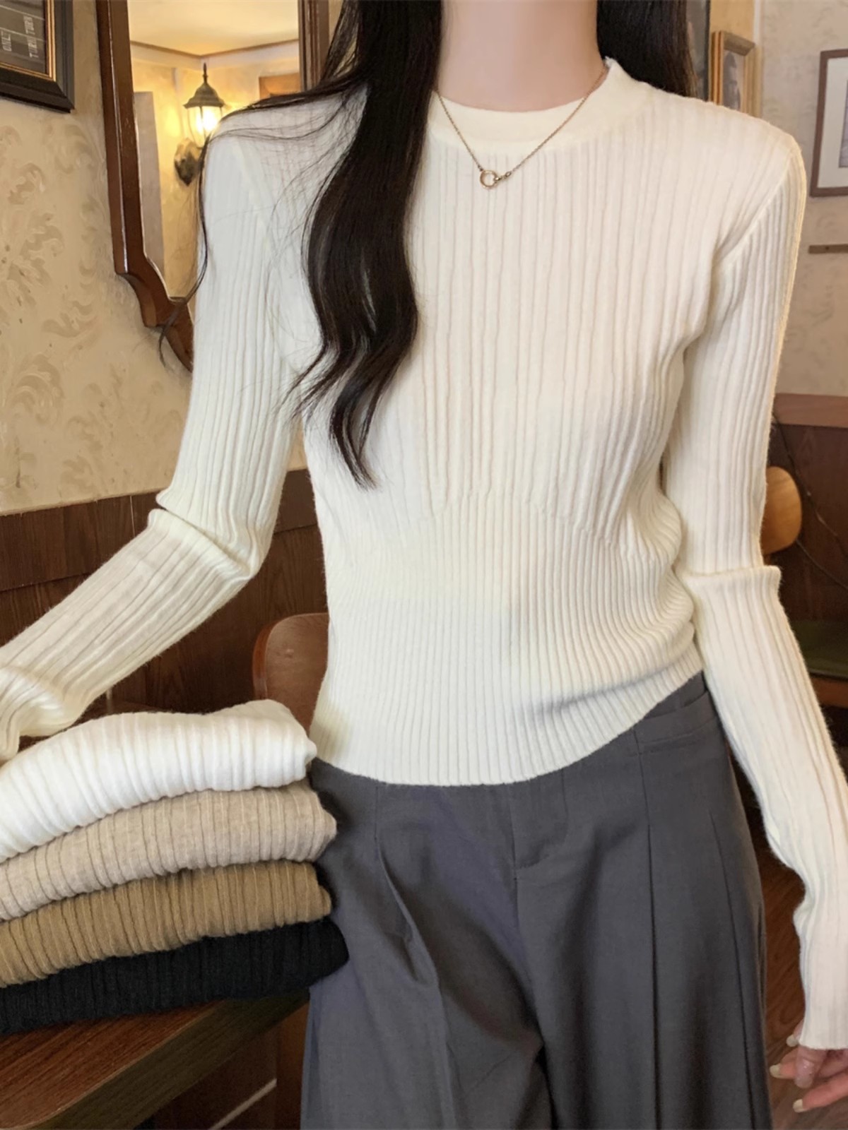 2024春秋設計感坑條修身短款毛衣女保暖內搭上衣安迪絨打底針織衫