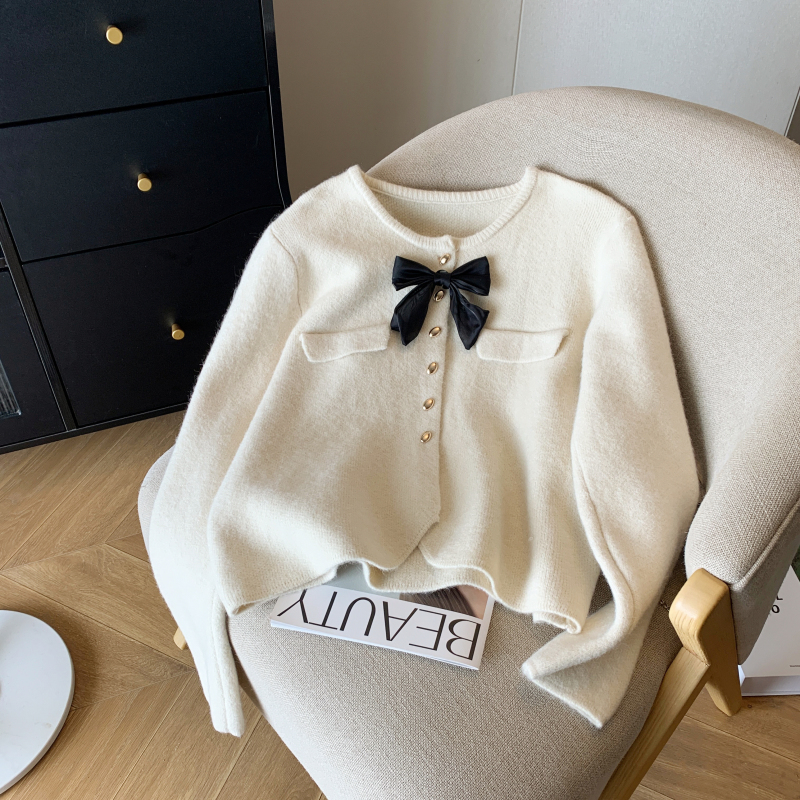 2024 Spring Style Small Fragrance Bow Sweater Feminine Single-breasted Knitted Cardigan Small Western Style Jacket