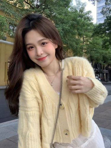 韩版慵懒风毛衣女春季新款宽松小个子短款针织开衫外套