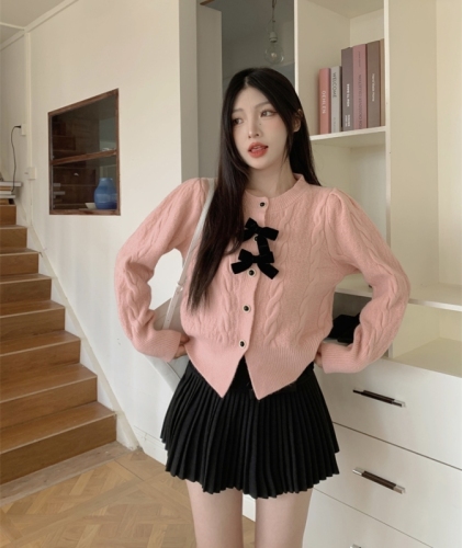 Actual shot of new autumn and winter style small fragrant bow twist sweater long-sleeved knitted cardigan women's jacket + skirt