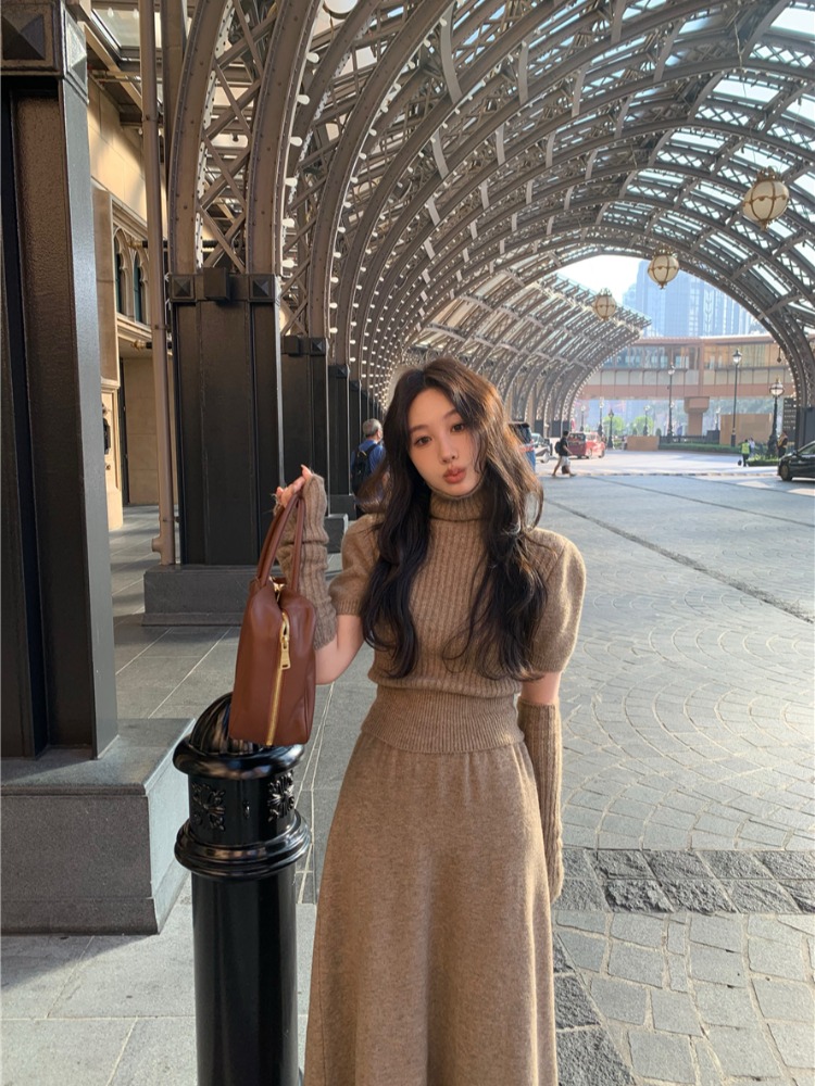 高領咖色修身袖套毛衣女慵懶套裝冬季半身裙長裙溫柔風針織兩件套