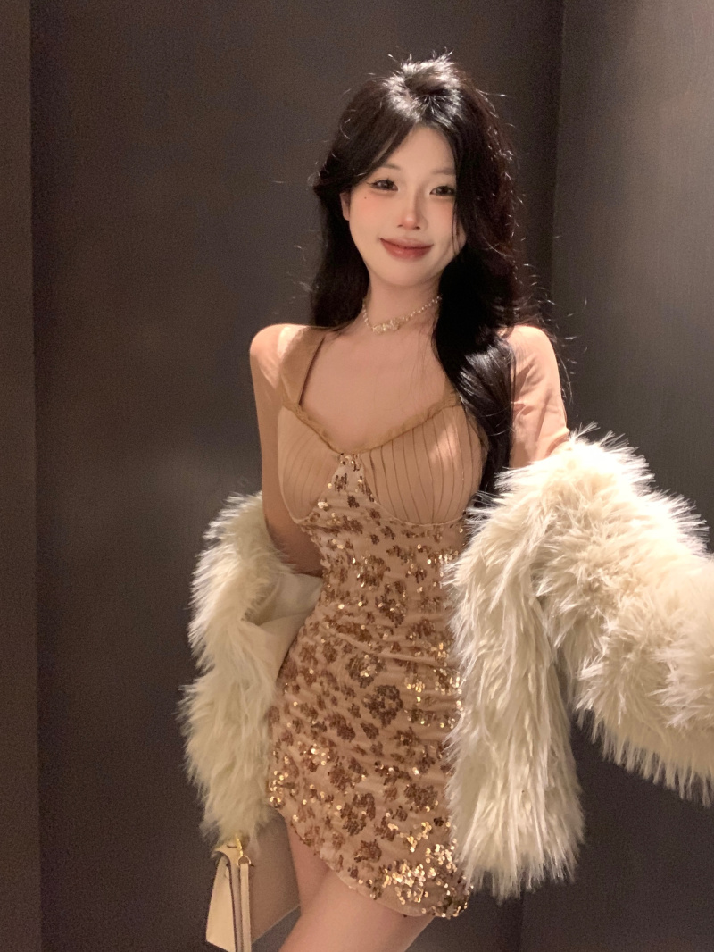 實拍 純欲設計感亮片連衣裙女秋冬辣妹修身包臀裙