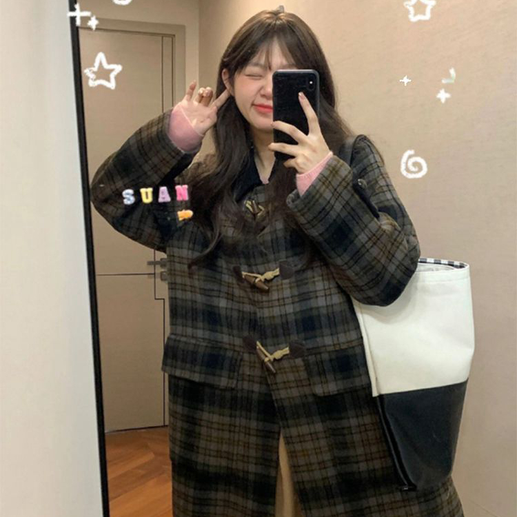 牛角扣韓系大衣女中長款2023秋冬新款寬鬆小個子加厚格子毛呢外套