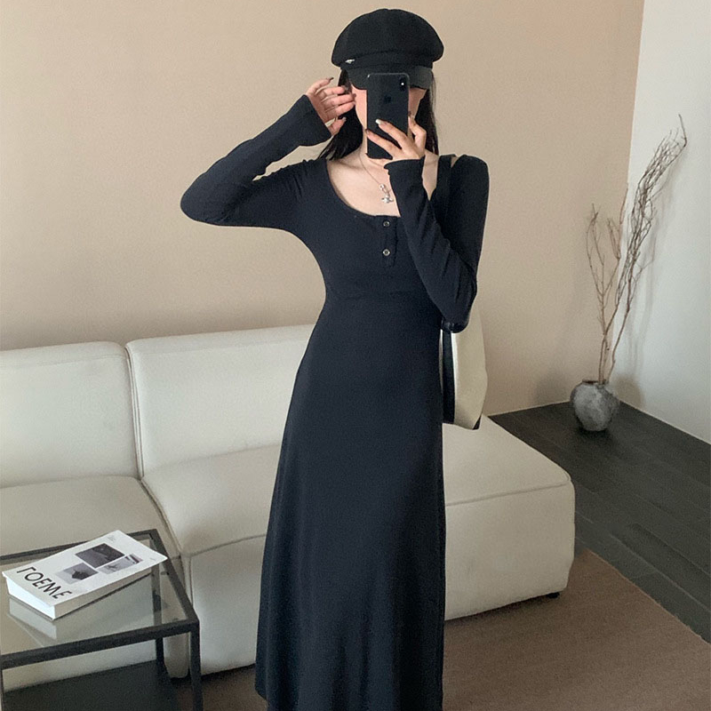 新款長袖休閒打底u領黑色針織連衣裙辣妹修身長袖顯瘦高級感