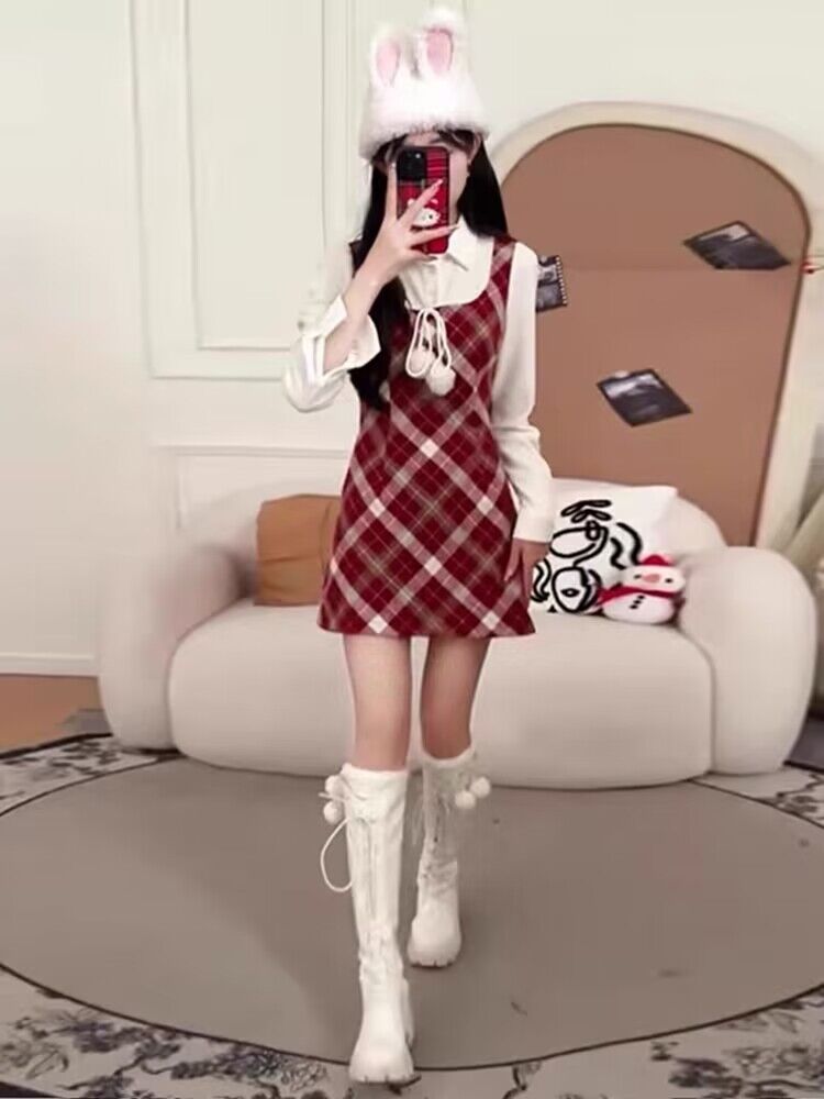 過新年戰袍學院風假兩件紅色連衣裙子女2023新款深冬裝搭配一整套