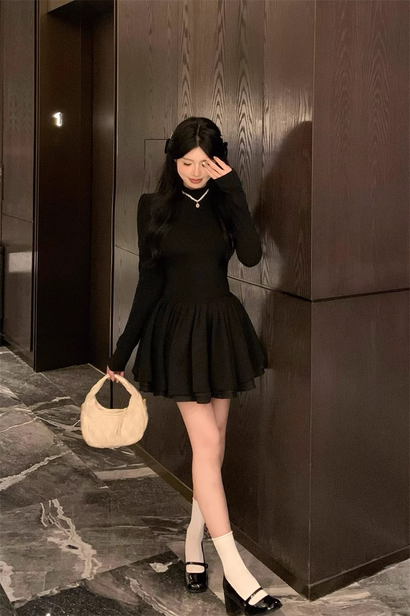 法式氣質半高領千金風連衣裙收腰顯瘦公主蓬蓬裙女2024新款秋冬季