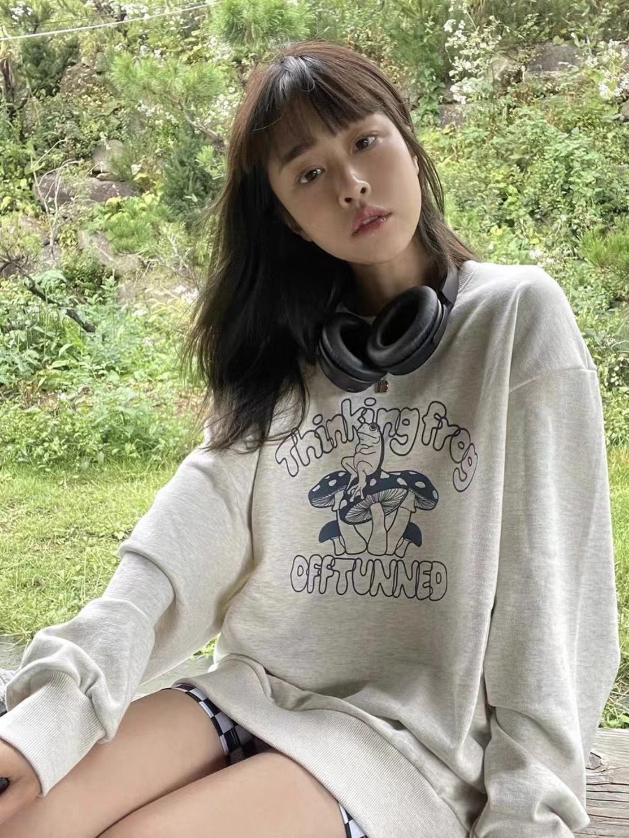 凡他姨蘑菇恬恬數碼印花加絨寬鬆圓領衛衣BF風顯瘦上衣女百搭