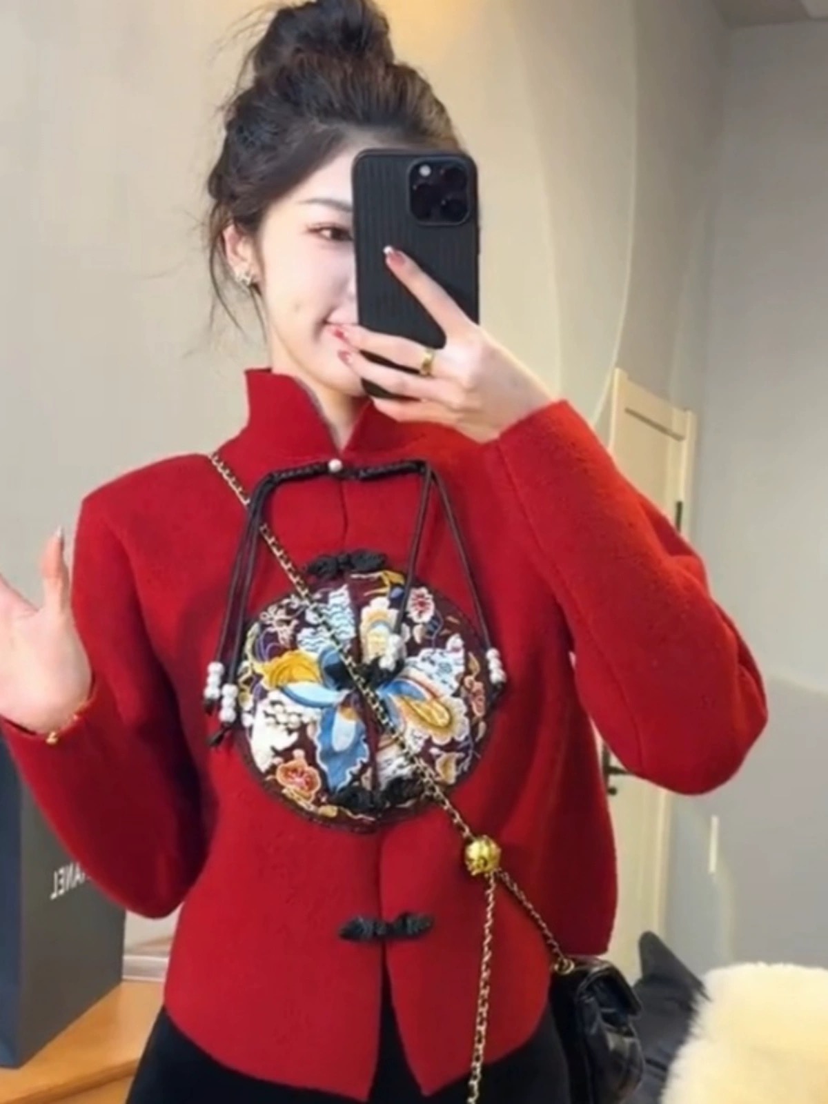 New Chinese style national style short coat for women with heavy industrial embroidery solid color stand-up collar sweater 2023 autumn and winter knitted top