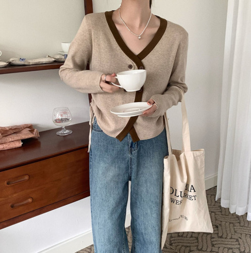 Actual shot Korean version of the new autumn and winter niche design double-breasted sweater drawstring waist slimming sweater
