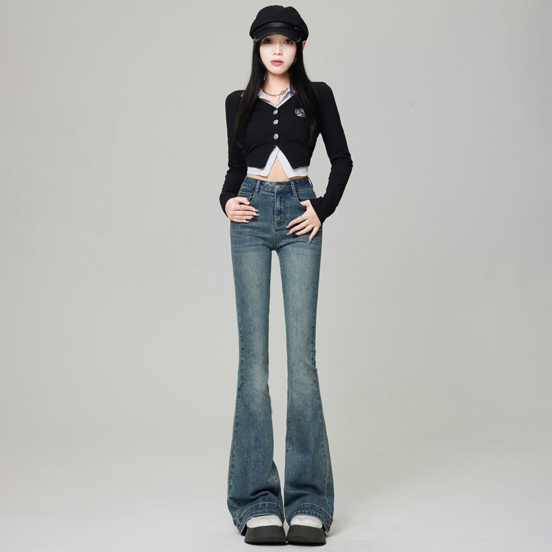 Actual shot~Korean hot girl's micro-flared stretch jeans with high waist and hip lift make her look slimmer and widen the hem of the pants for drape ins