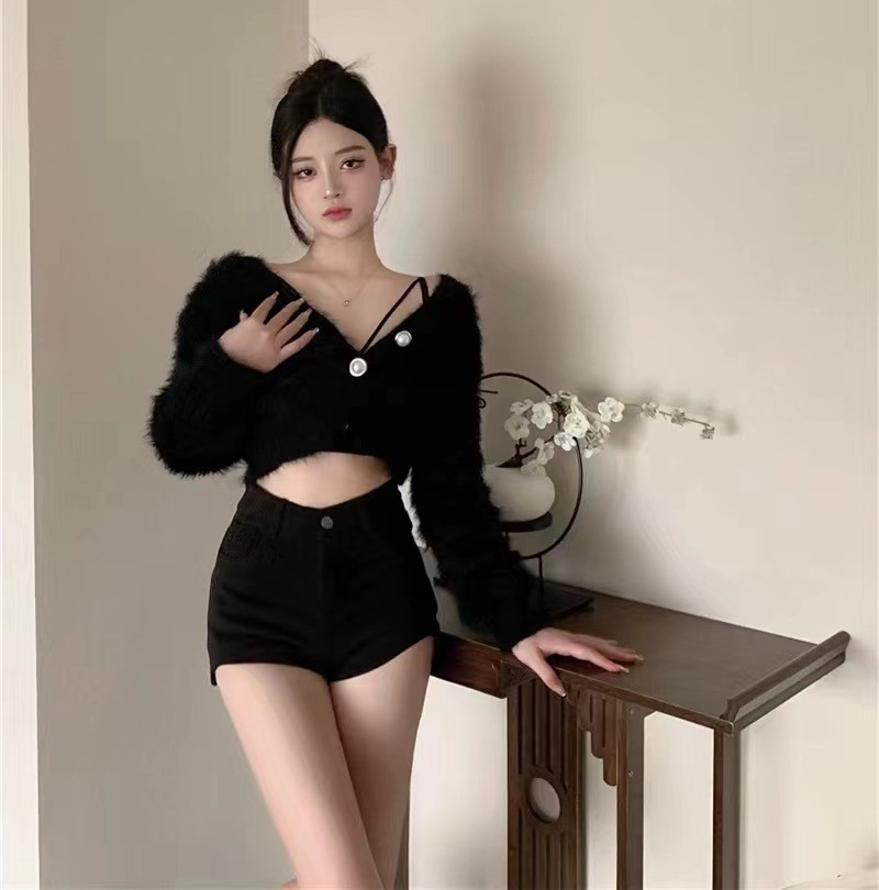 水貂毛v領長袖外套女裝秋冬2024新款黑色氣質高級感短款開衫上衣