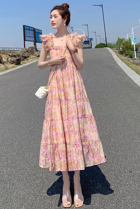 吊帶連衣裙2023夏裝新款碎花無袖海邊度假連衣裙氣質法式長裙子女