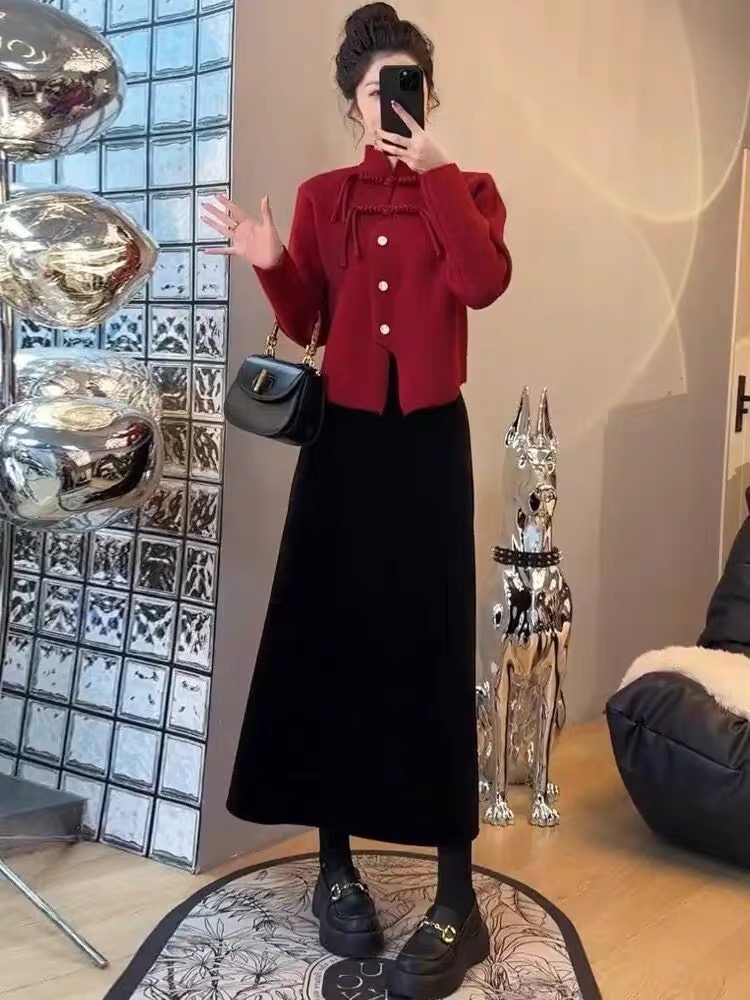 2024紅色戰袍設計感洋氣新中式流蘇盤扣立領開衫毛衣2023年冬季新
