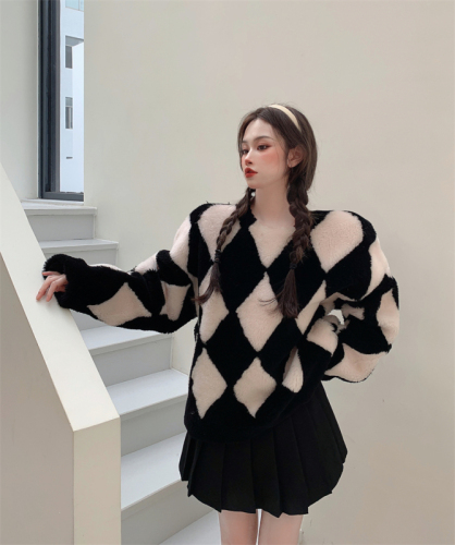 Actual shot Korean style round neck long sleeve rhombus contrasting lambswool imitation fur autumn and winter pullover jacket
