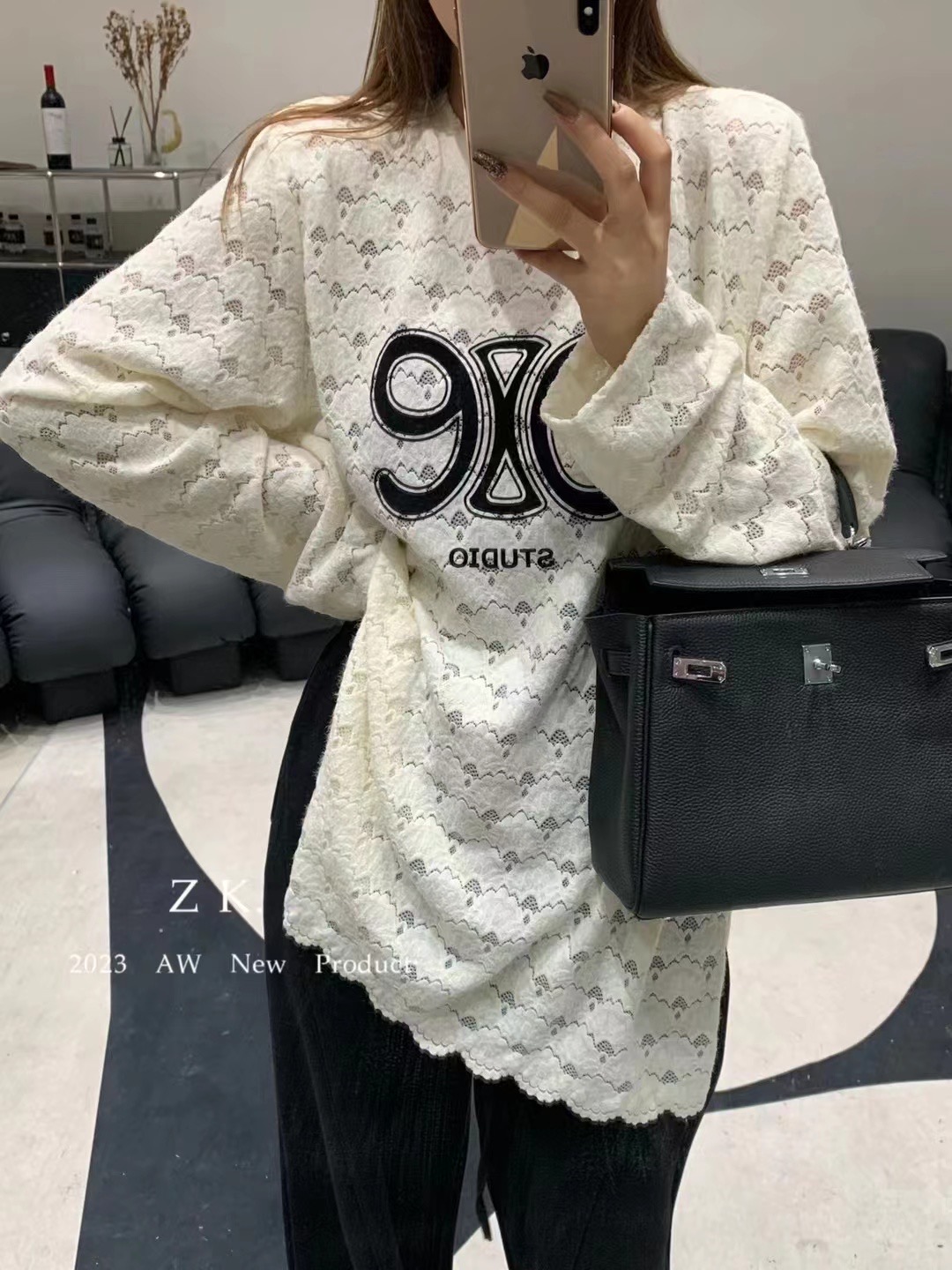 2023 new winter lace crochet brushed velvet T-shirt tops for women Korean style round neck casual simple bottoming shirt