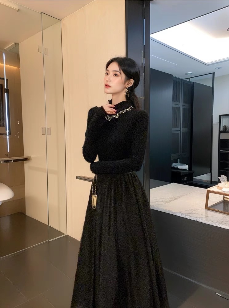 法式復古氣質珍珠流蘇連衣裙女秋冬新款內搭重工貴氣收腰顯瘦裙子