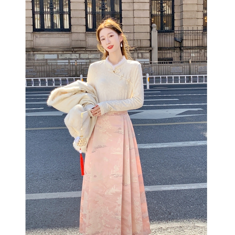 Guoguojia New Chinese-style national style design mink fur bottoming shirt for women winter new style inner buckle embroidered top