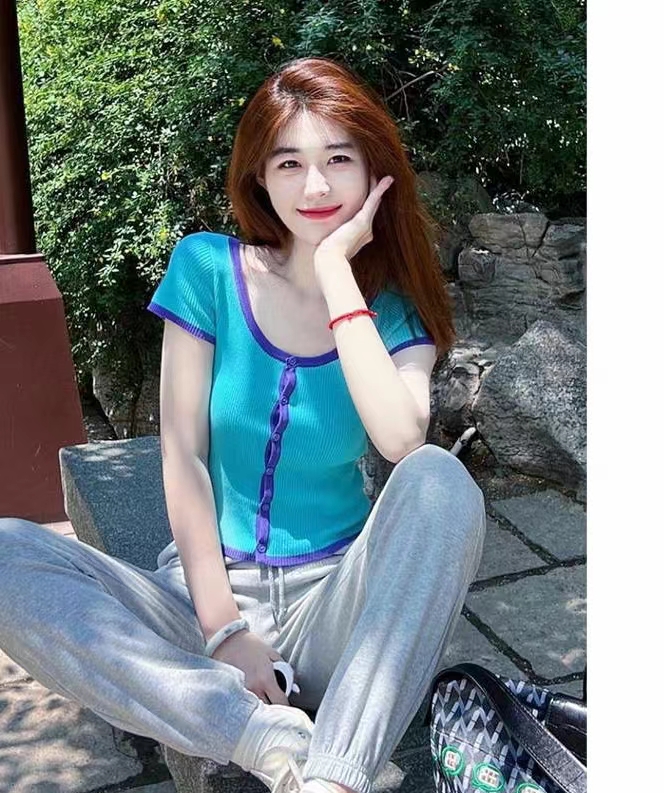 針織短款冰絲正肩短袖t恤女夏季輕奢小眾炸街獨特超好看減齡上衣
