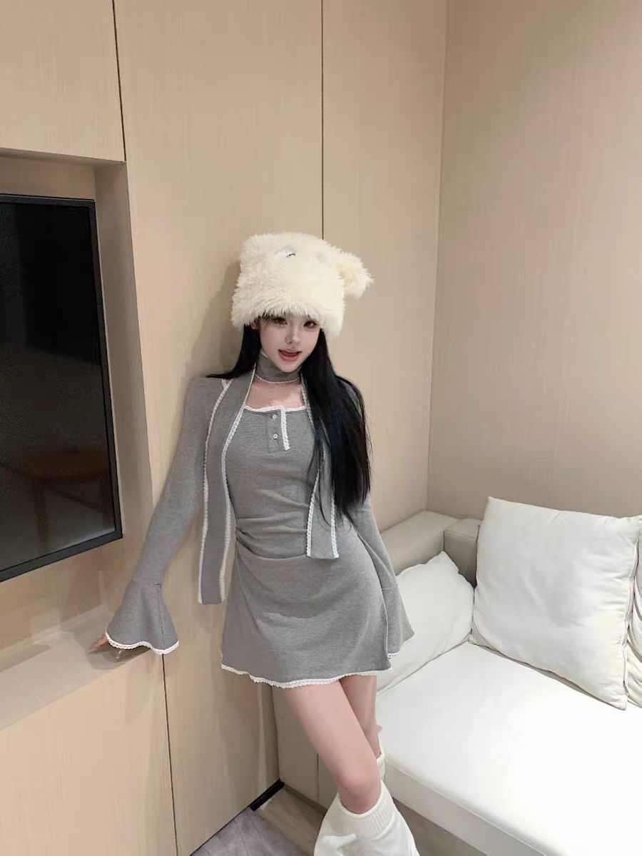 0thJul.原創純欲氛圍感灰色連衣裙蕾絲邊修身顯瘦秋冬內搭裙子