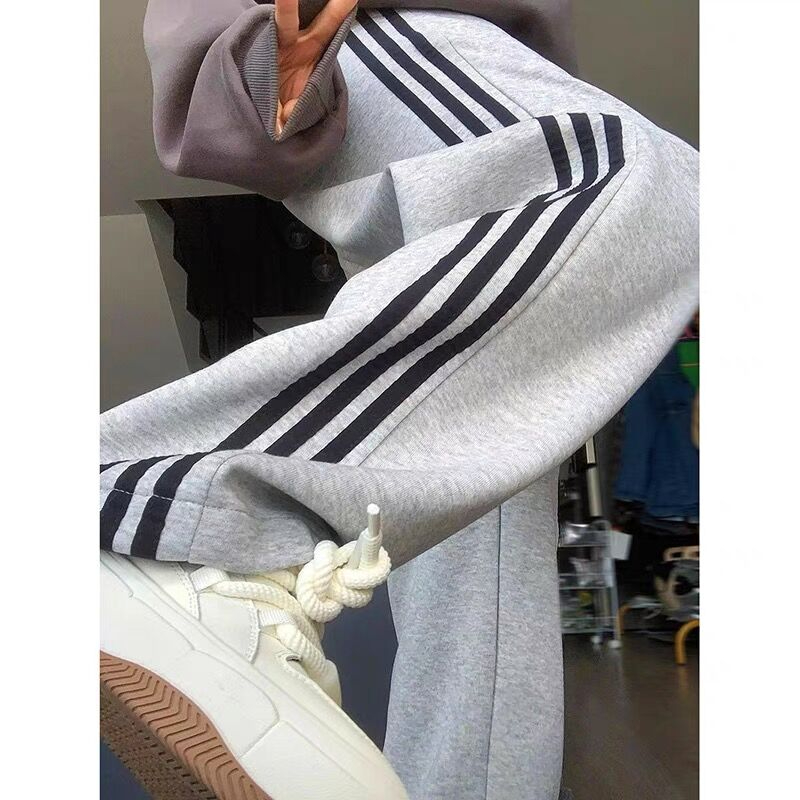 Official photo of velvet three-stripe sweatpants for women, autumn and winter high street straight-leg couples wide-leg pants, casual long pants