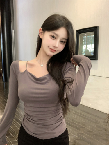 Real shot of new autumn and winter fake two-piece pleated long-sleeved bottoming shirt inner tower top