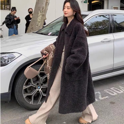 2023 new Korean style winter mid-length lamb velvet slim, simple, versatile and simple coat jacket for women