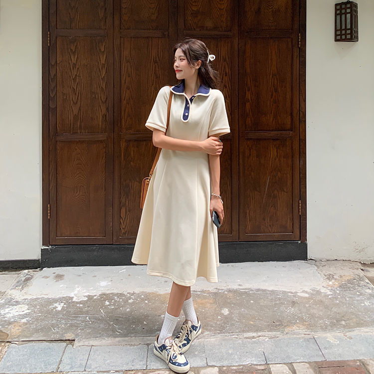 2023新款泡泡袖連衣裙女學院風polo領設計感小眾學生中長款裙子