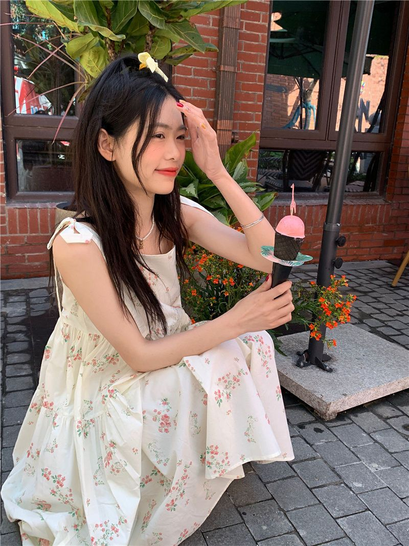 甜美減齡可愛碎花裙女收腰顯瘦法式吊帶裙子夏季設計感過膝連衣裙
