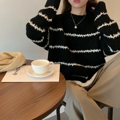 Retro Japanese style lazy loose sweater for women thickened autumn and winter 2023 new long-sleeved striped half turtleneck sweater