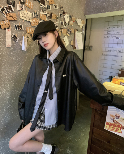 Real shot of retro Hong Kong style black leather jacket for women + inner striped shirt and tie